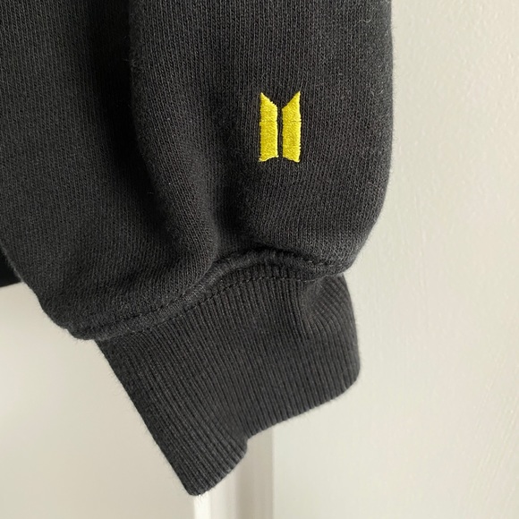 *SOLD* House of BTS Idol Crewneck - Picture 6 of 9